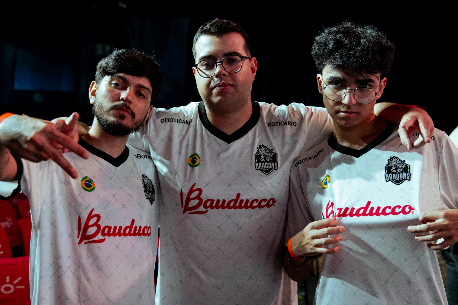 N4NOFPS com o trio da Black Dragons em evento presencial