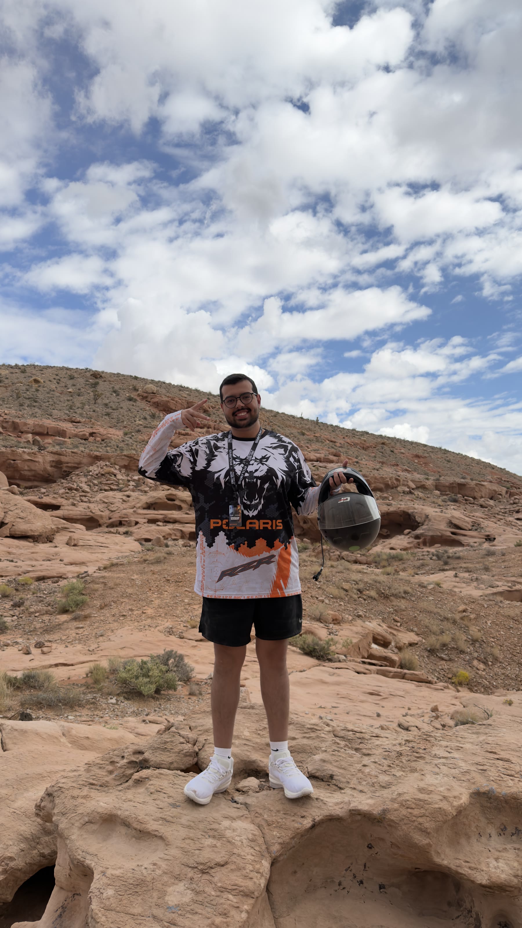 N4NOFPS no deserto americano durante ativação da Polaris